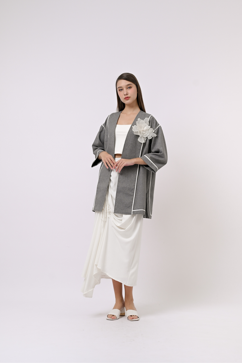 Liliana Outer